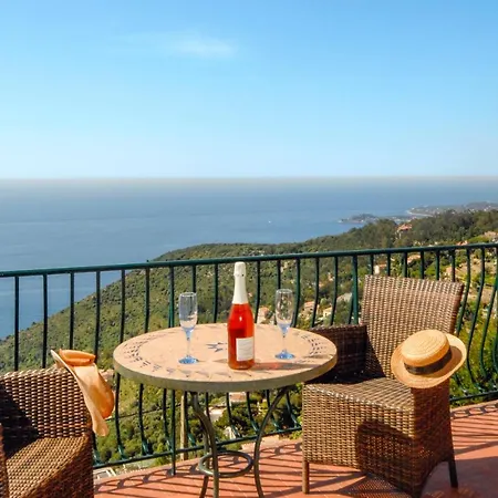 Sleeps 8 Pool Air Con Wifi Èze